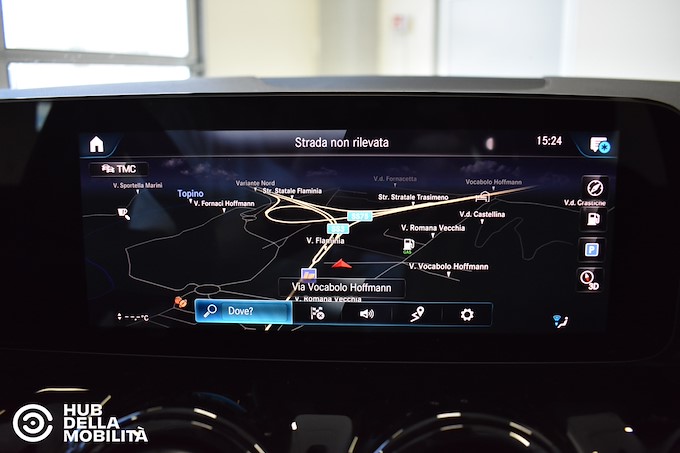 MERCEDES-BENZ GLA 180 d Automatic Business